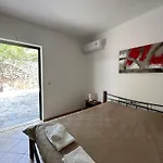 Seapine Apartment