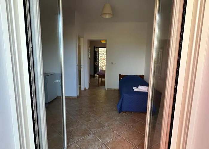 Seapine Lassi (Kefalonia)